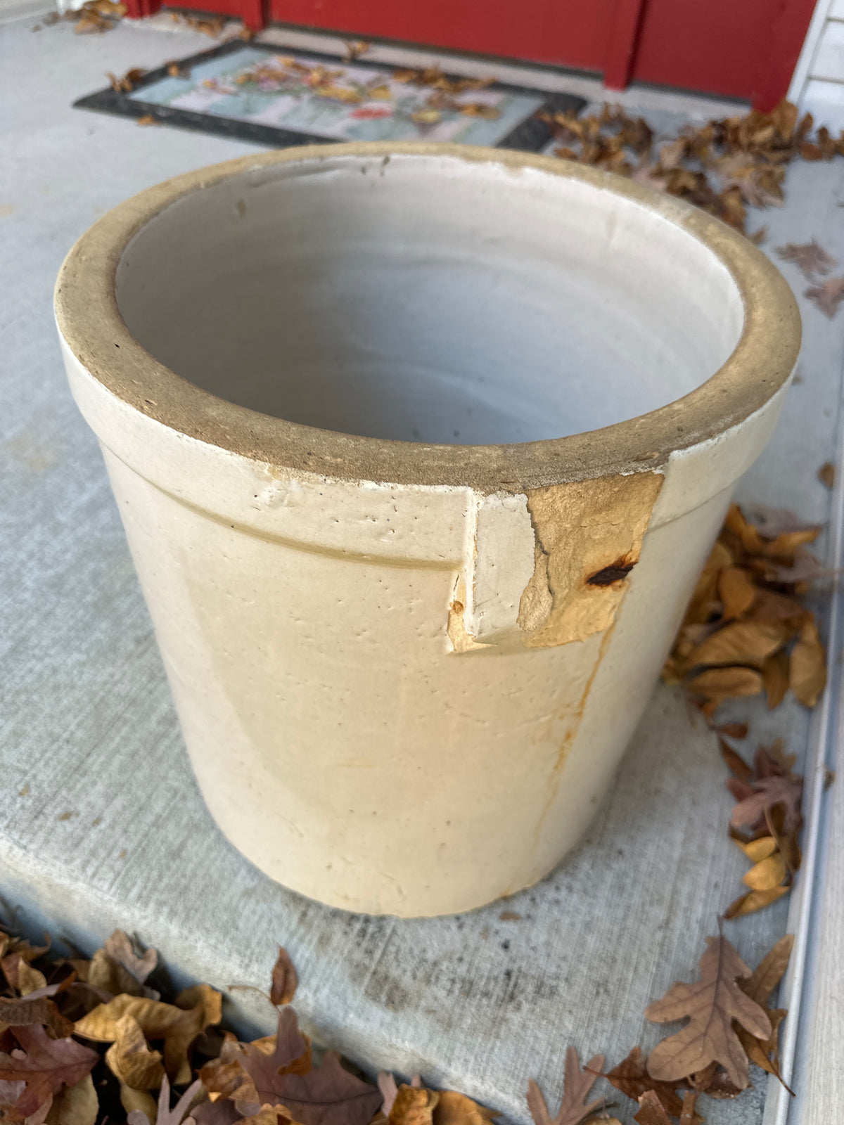 No 6 crock