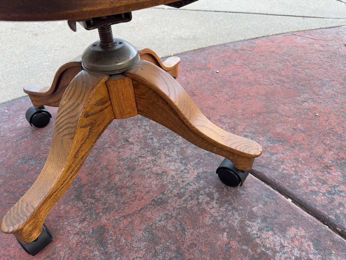 Oak Swivel Windsor-Style Office Chair On Casters #1